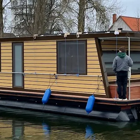 Hausboot Seeliebe 1 Woma D12 * Buchholz (Mecklenburg-Vorpommern)